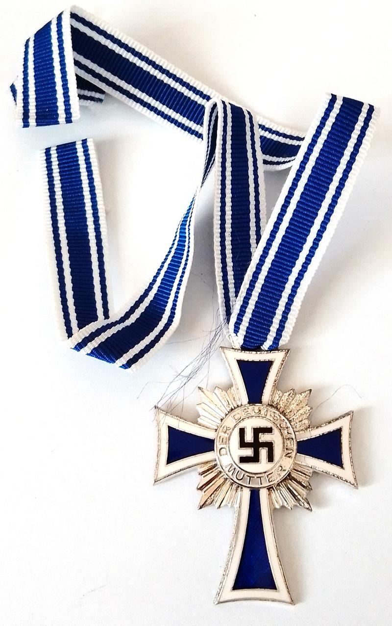 Third Reich Mothers Cross in Silver with Ribbon