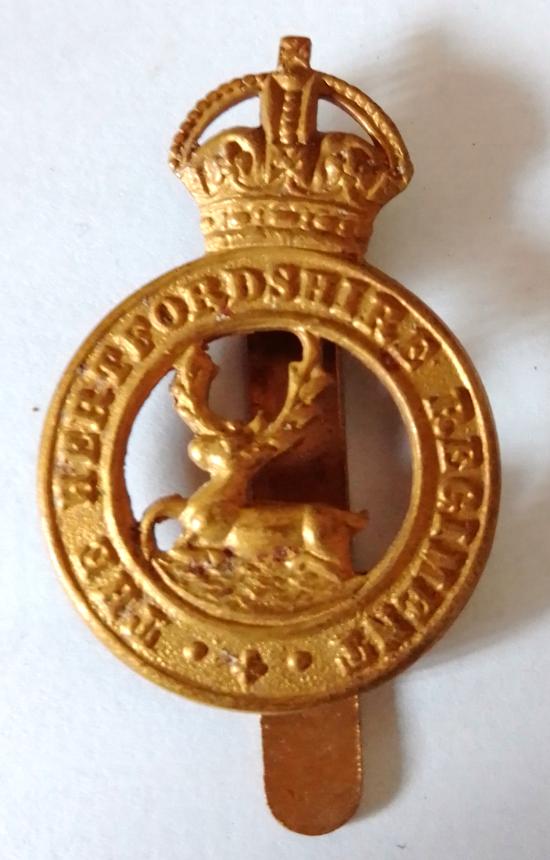 WW2 Period Hertfordshire Regiment Badge