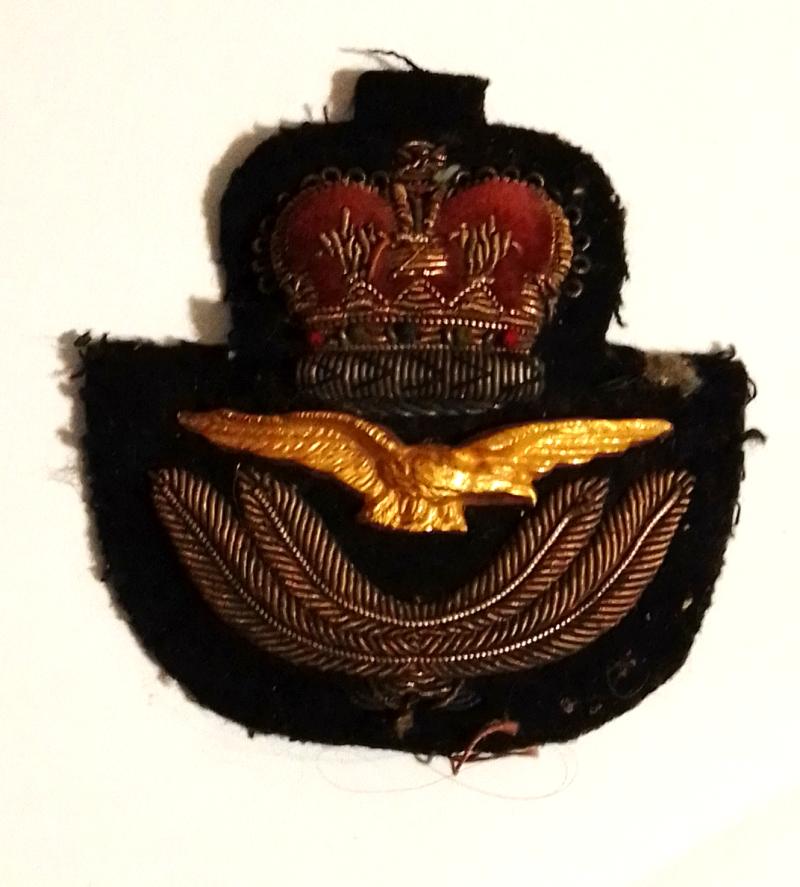 Post War Queens Crown R.A.F Officers Cap Badge