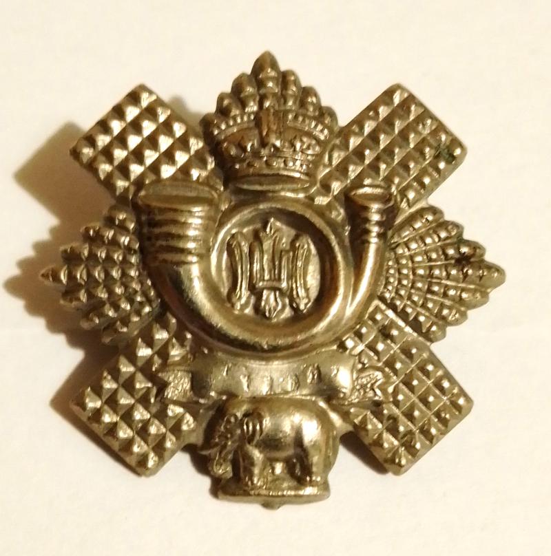 Highland Light Infantry {Victorian Crown} Collar Badge with Plain Scroll