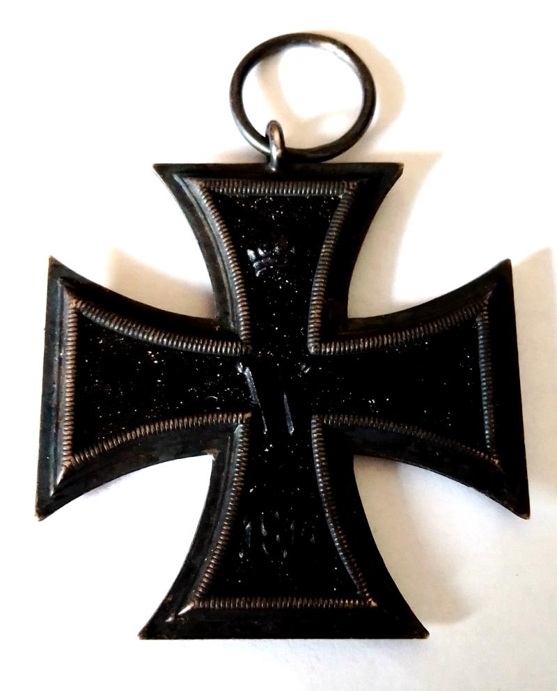 WW1 Iron Cross 2nd Class with Maker Marked Suspension Ring