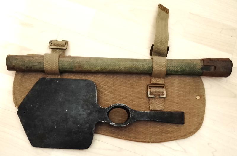 WW2 Dated {1944} British Entrenching Tool