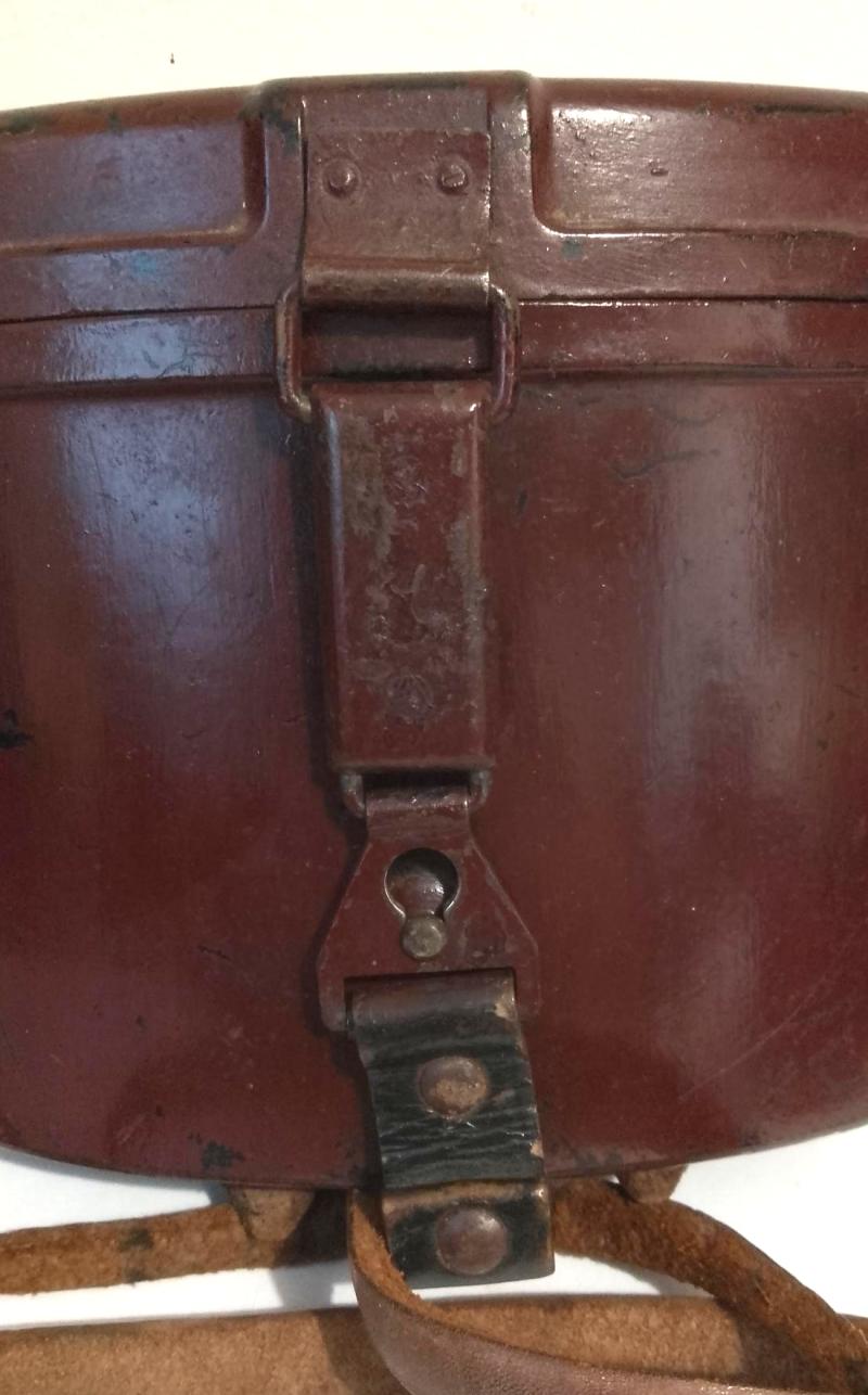 WW2 German Bino & bakelite Case Continued