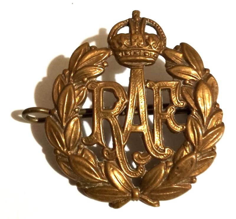 WW2 RAF Cap Badge