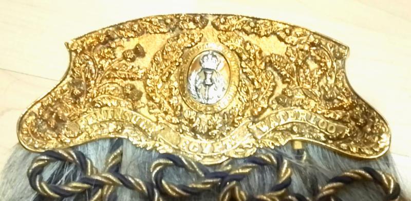 Post 1902 Officers Queens Own Cameron Highlanders by the well known Military Retailer Wm Anderson