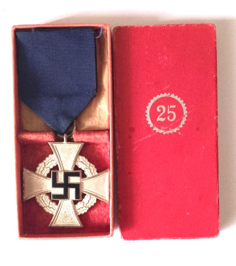 Boxed 25 Year Faithful Service Medal