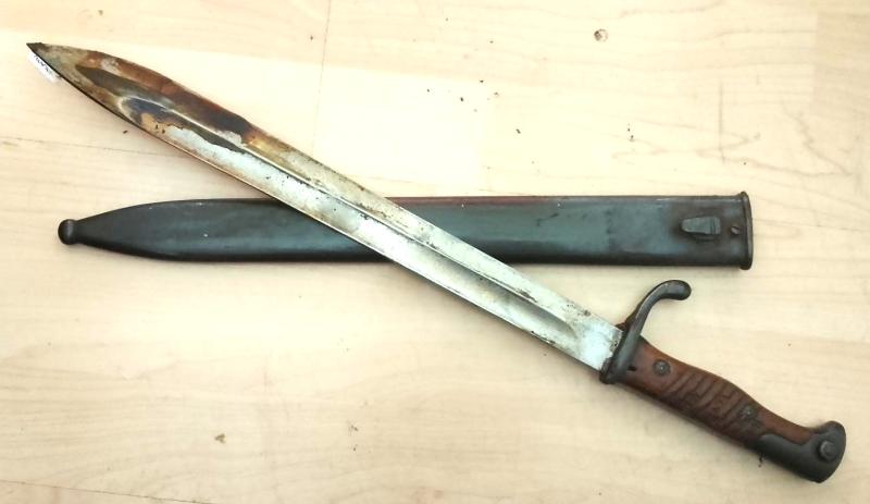 WW1 Butcher Bayonet with Scabbard